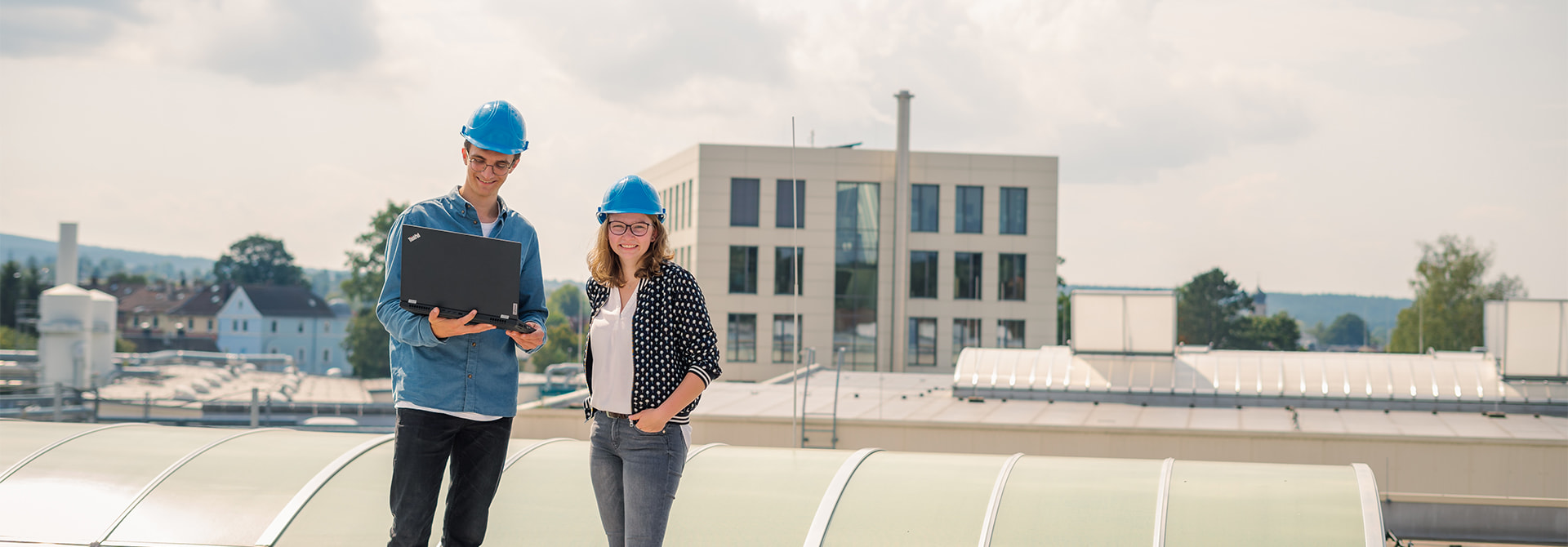 Abschlussarbeit Systemstatik einer Stahlblechzarge für das Glasdach WS60